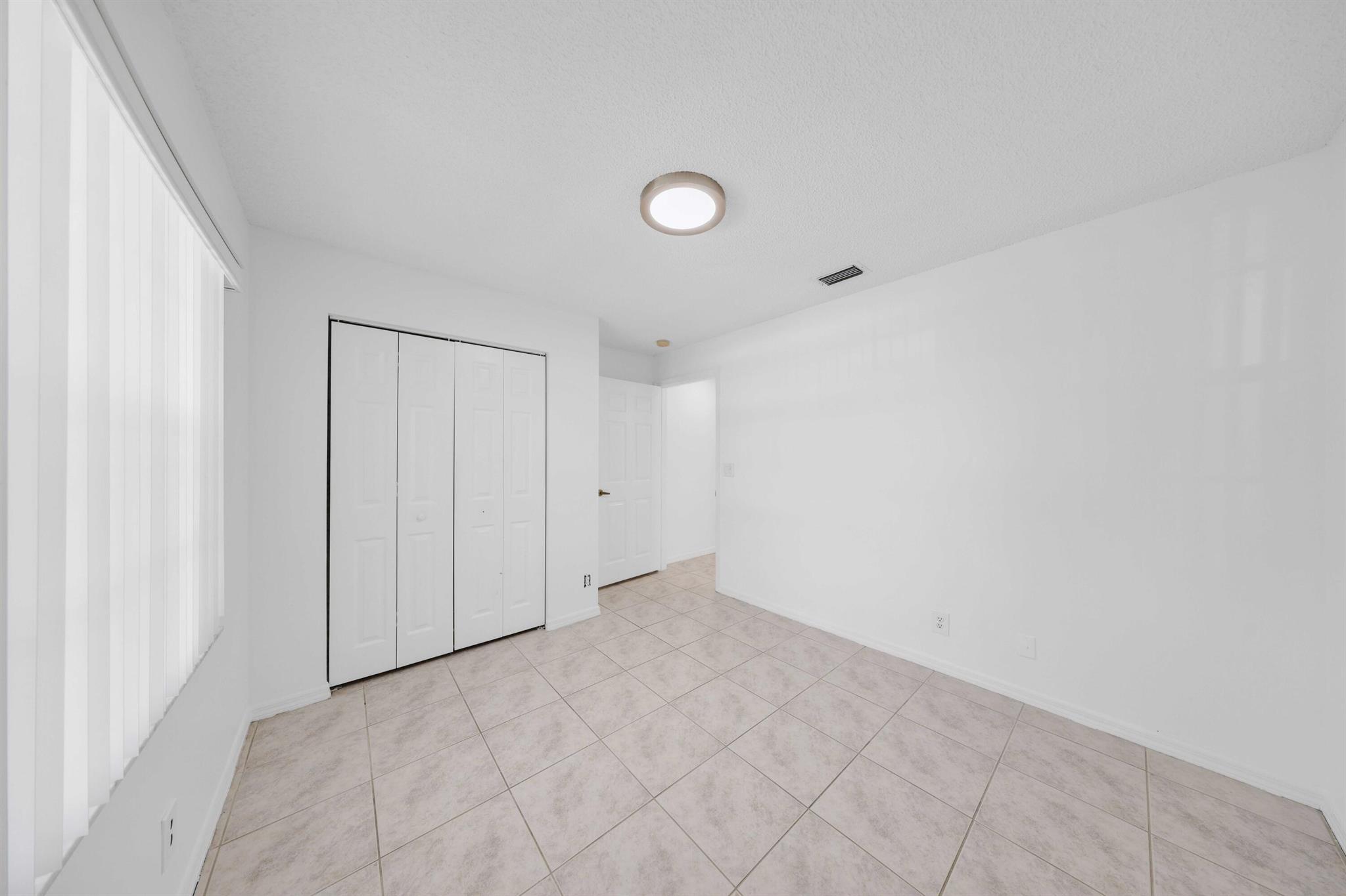 6164 Floral Lakes Drive