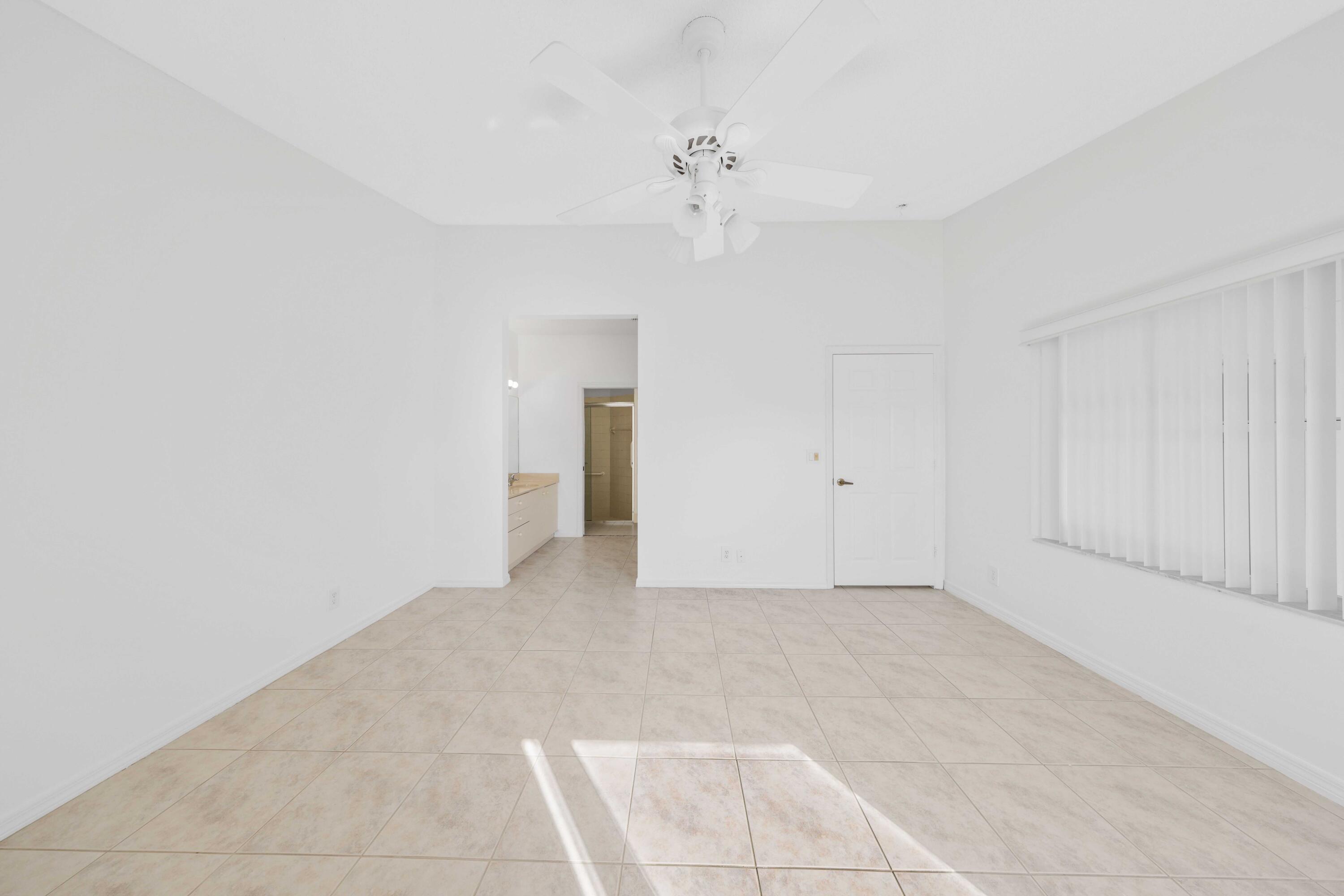 6164 Floral Lakes Drive