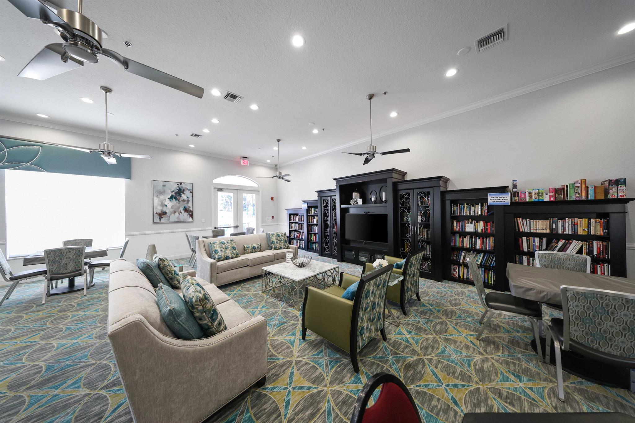 6164 Floral Lakes Drive