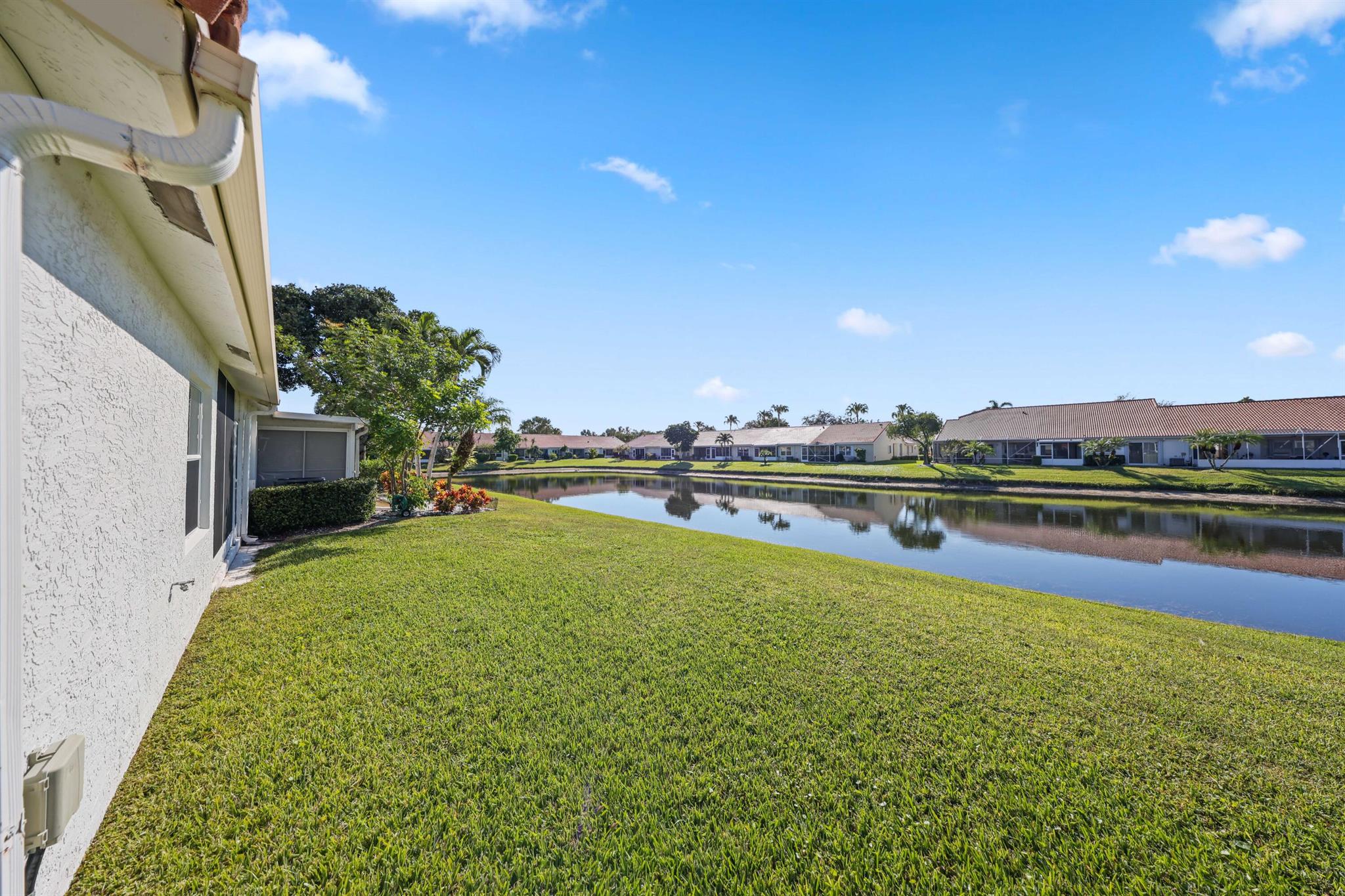 6164 Floral Lakes Drive