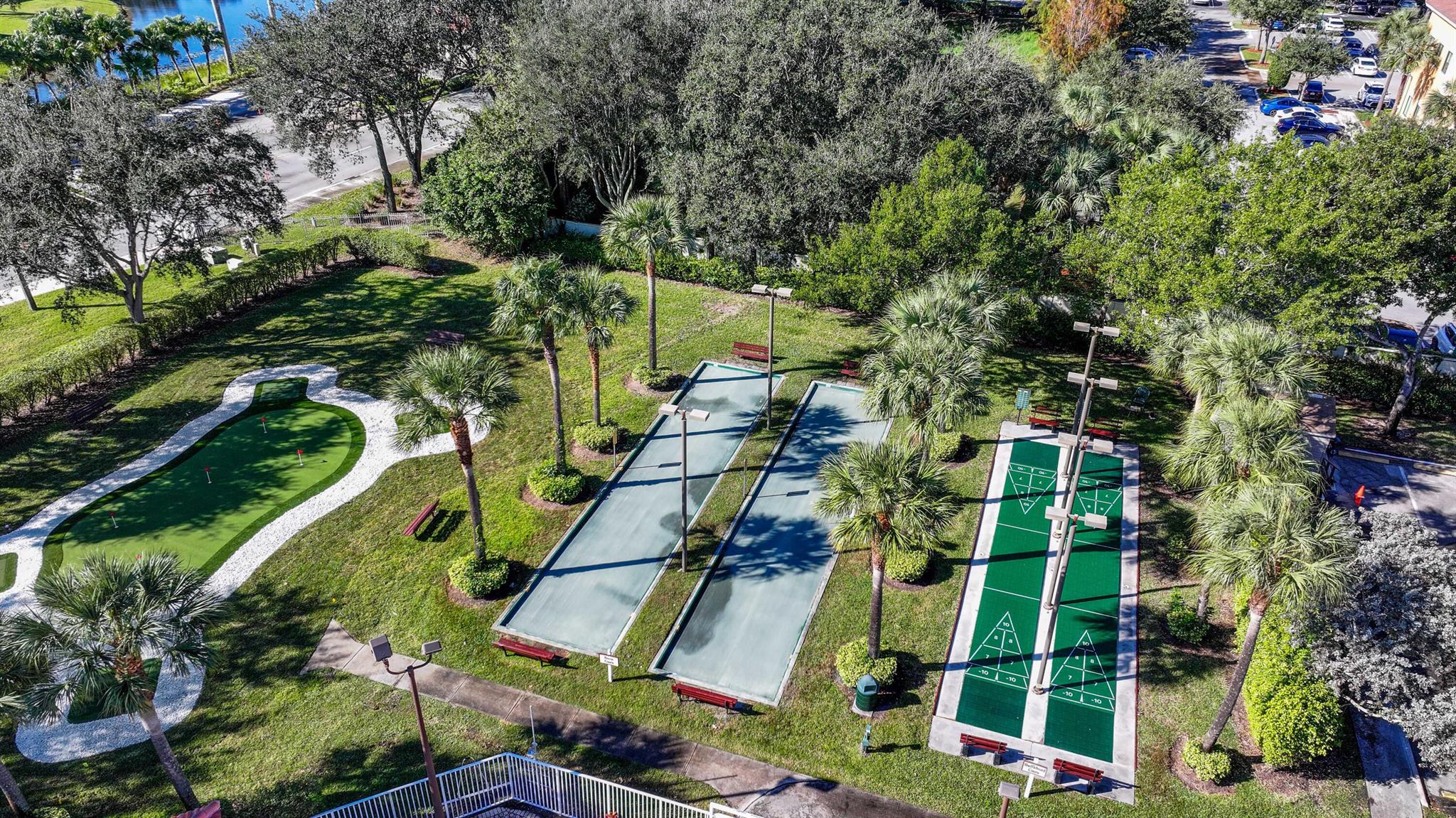 6164 Floral Lakes Drive