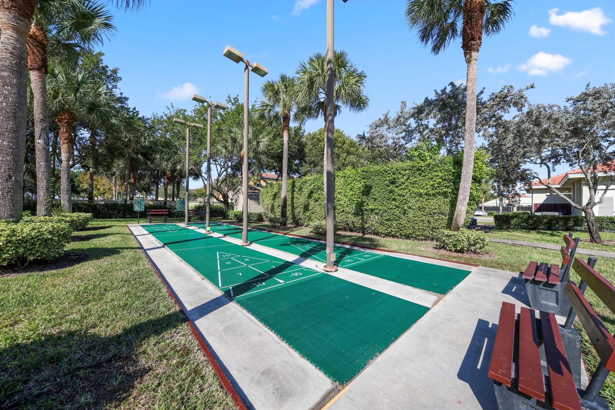 6164 Floral Lakes Drive