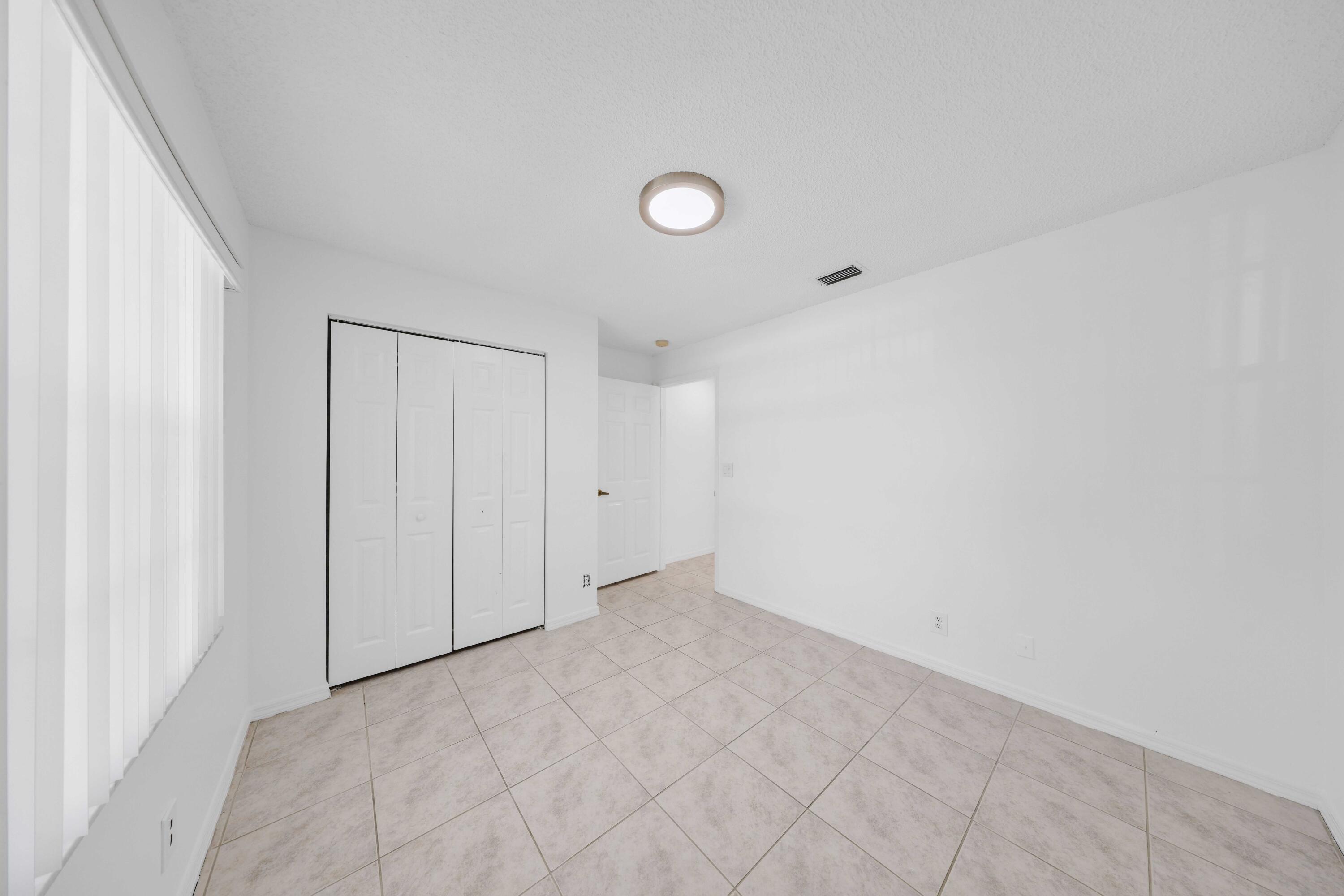 6164 Floral Lakes Drive