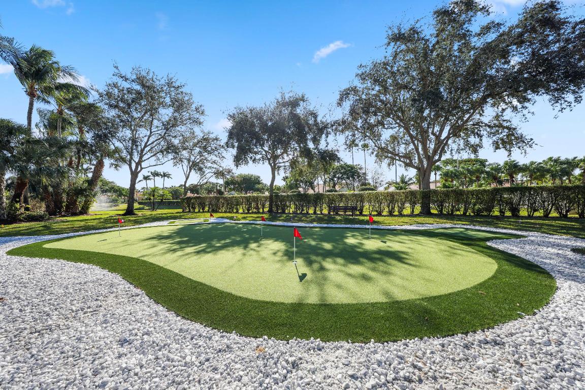 6164 Floral Lakes Drive