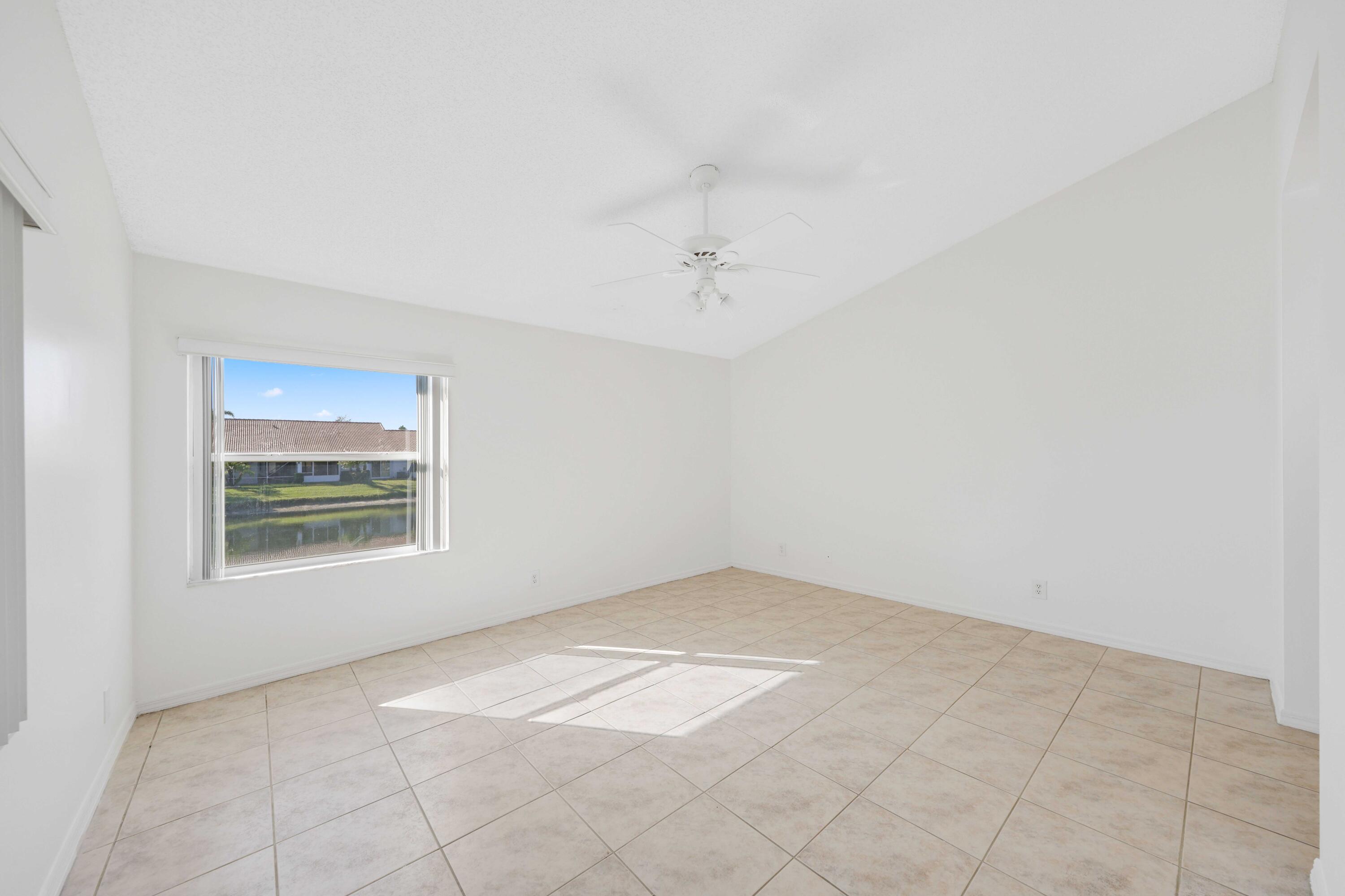 6164 Floral Lakes Drive