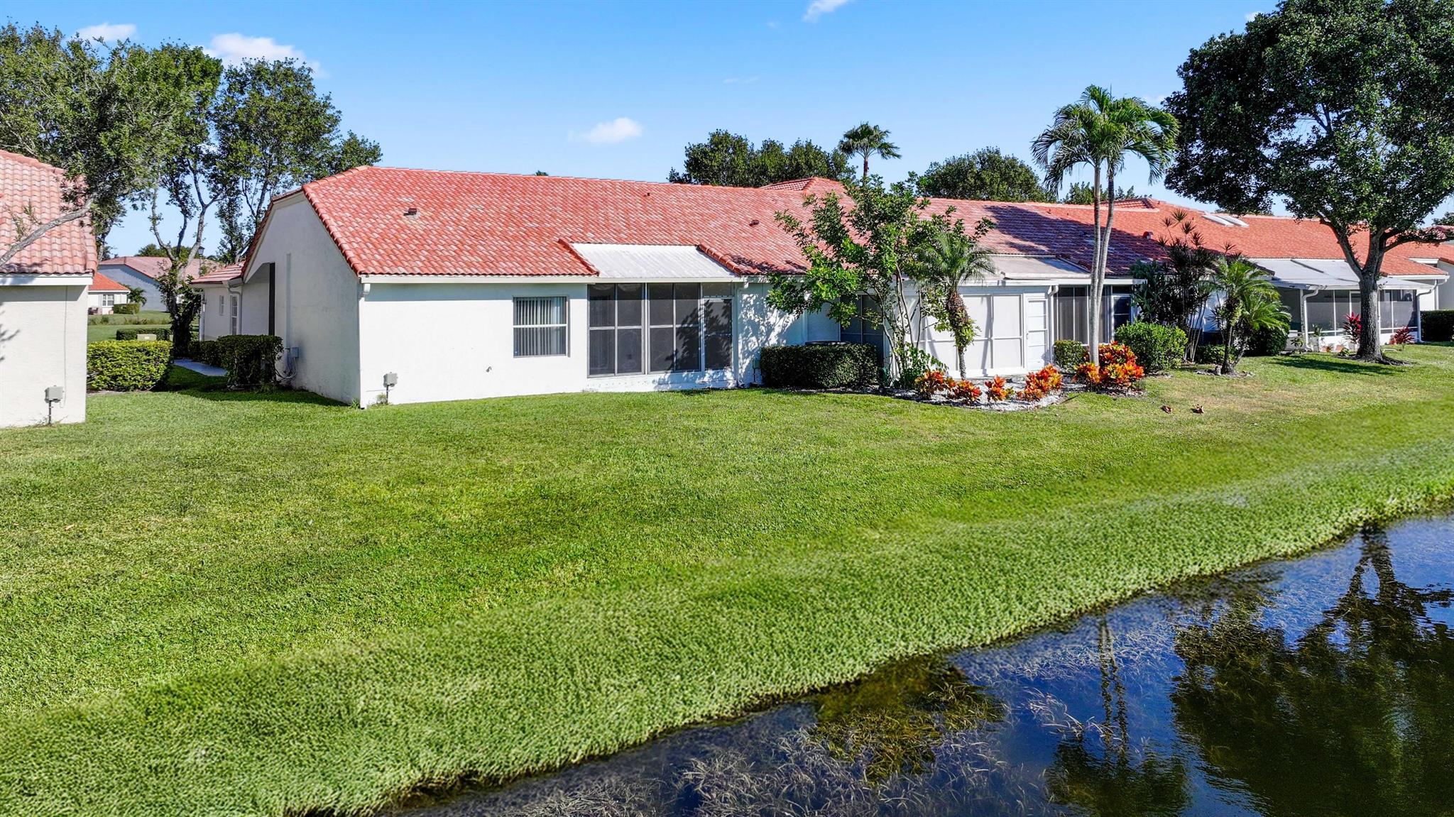 6164 Floral Lakes Drive