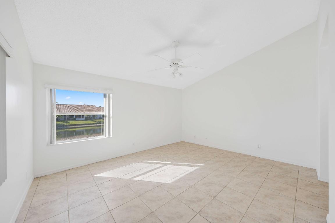 6164 Floral Lakes Drive