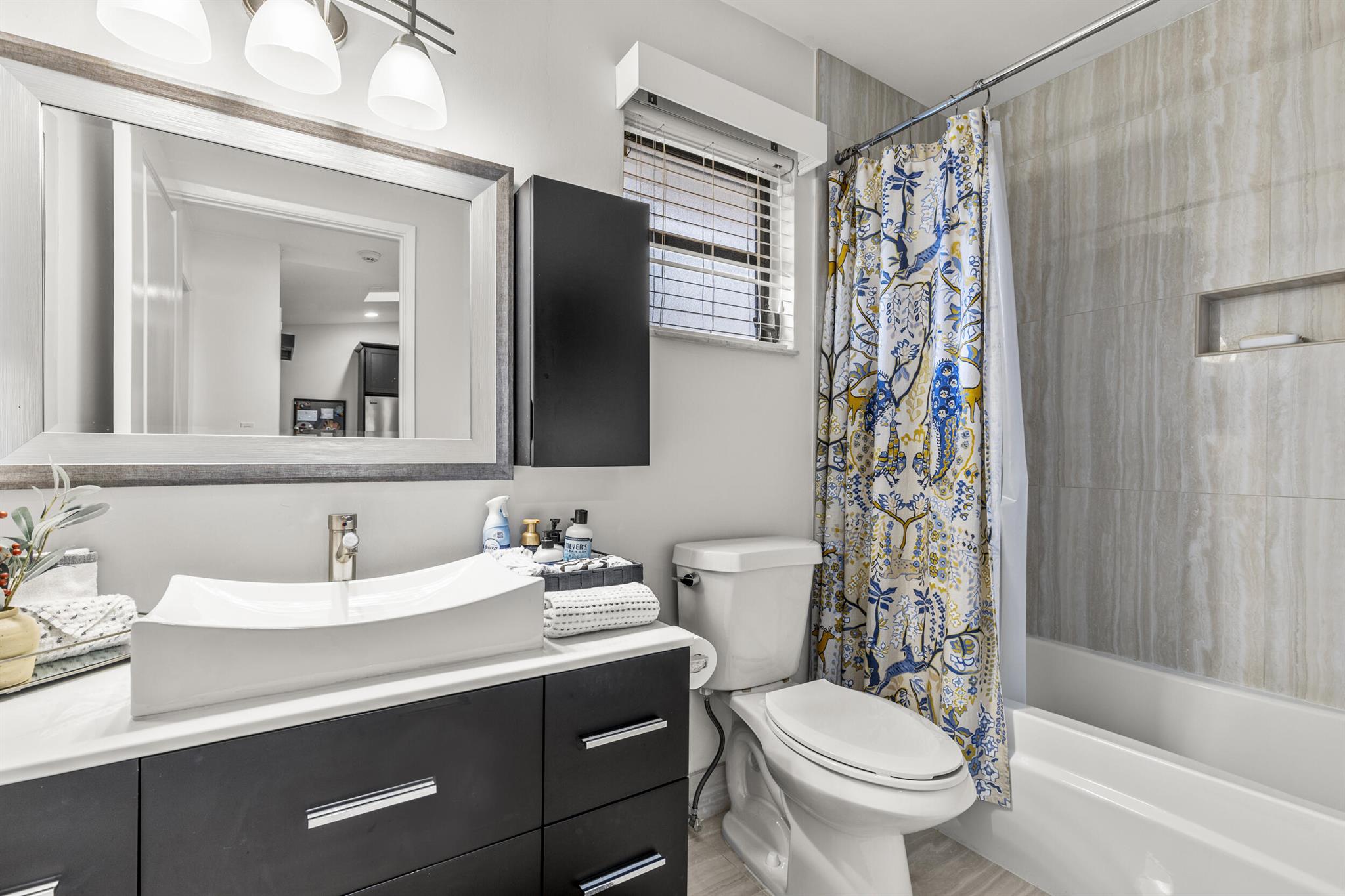 6507 Royal Manor Circle