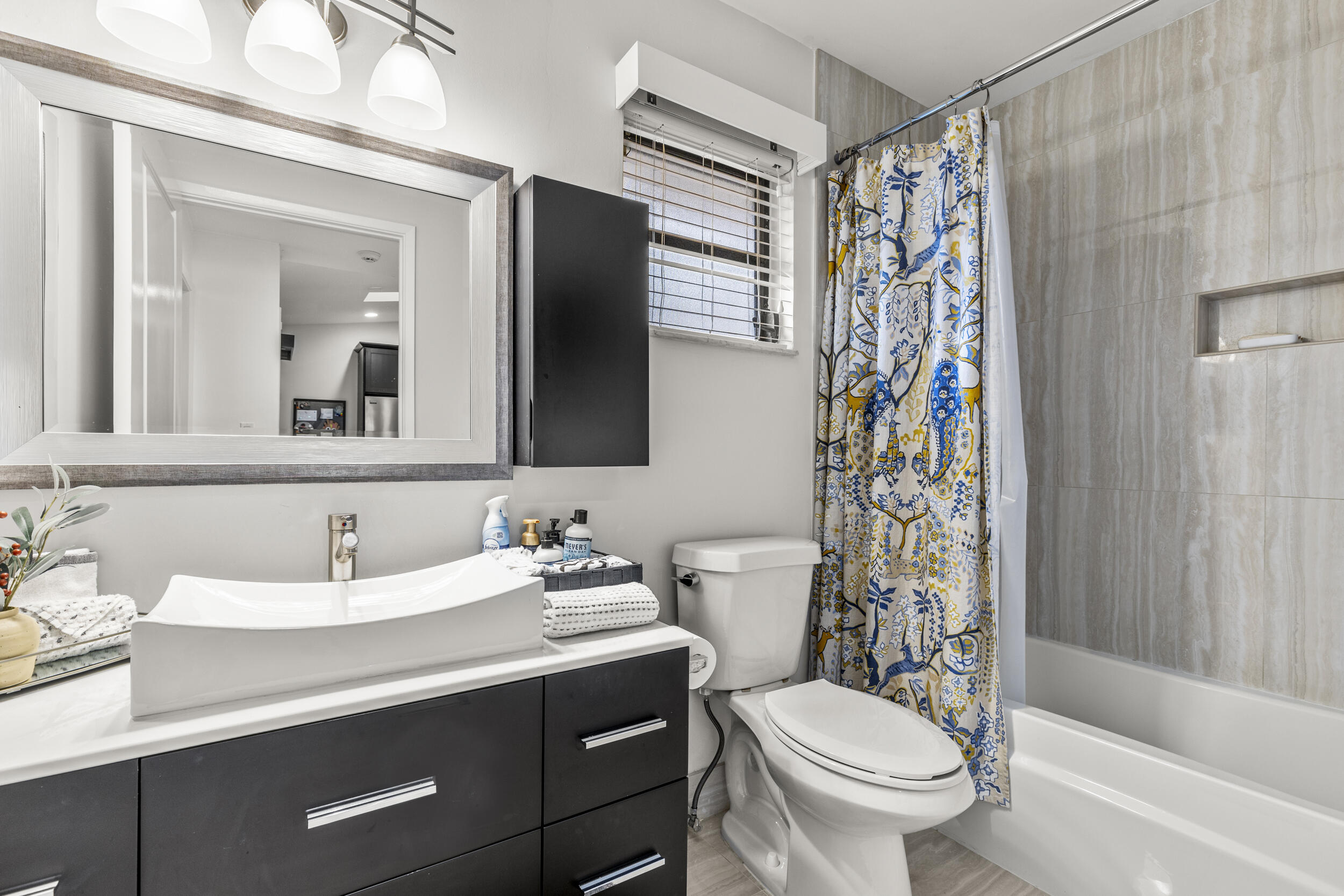 6507 Royal Manor Circle