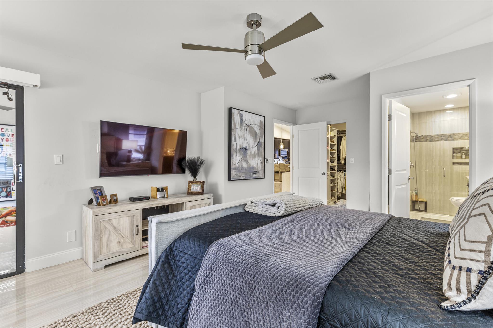 6507 Royal Manor Circle