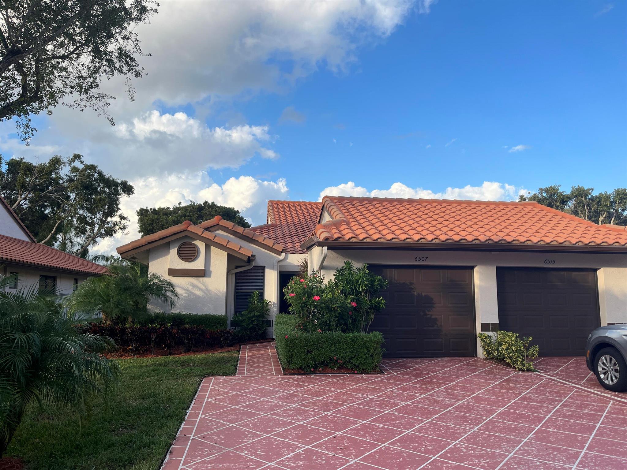 6507 Royal Manor Circle