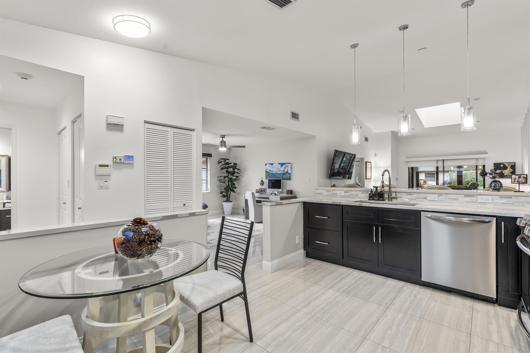 6507 Royal Manor Circle