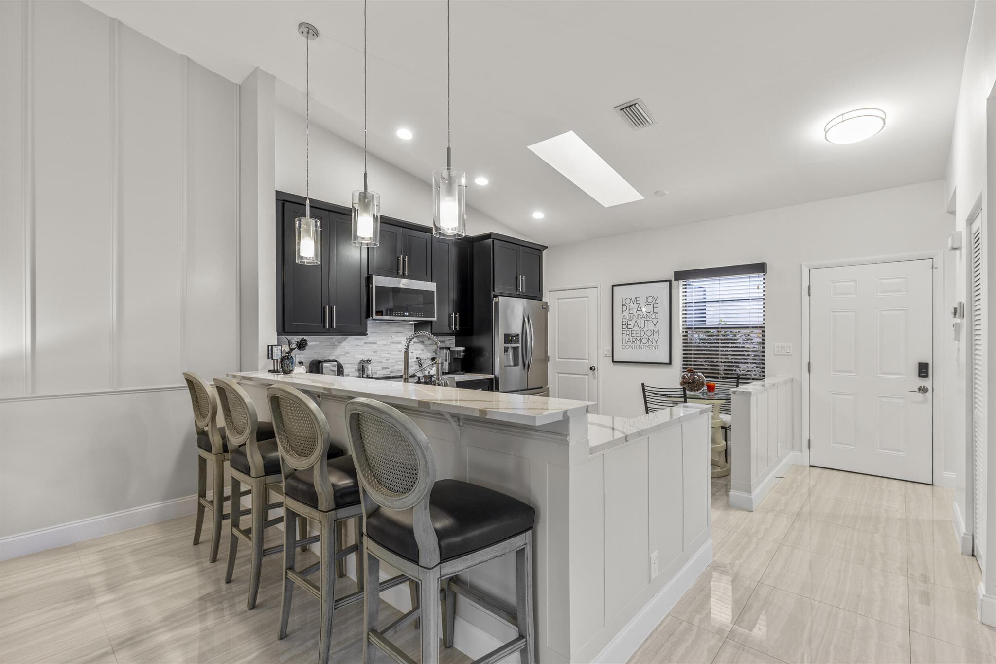 6507 Royal Manor Circle