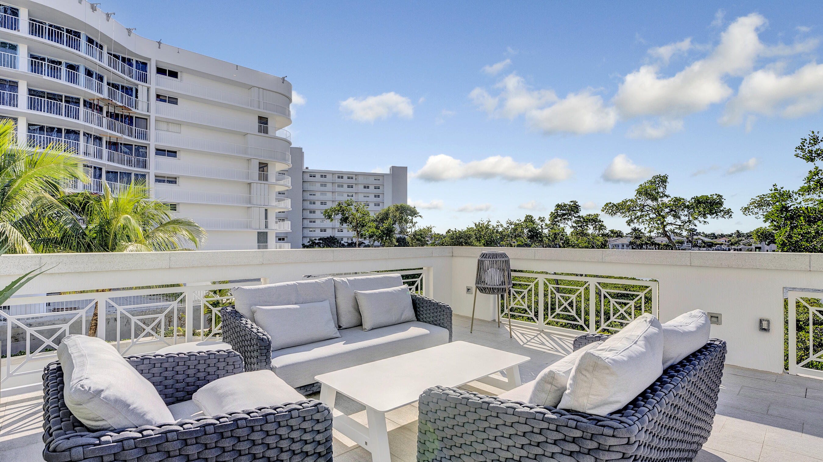 3200 S Ocean Boulevard 501