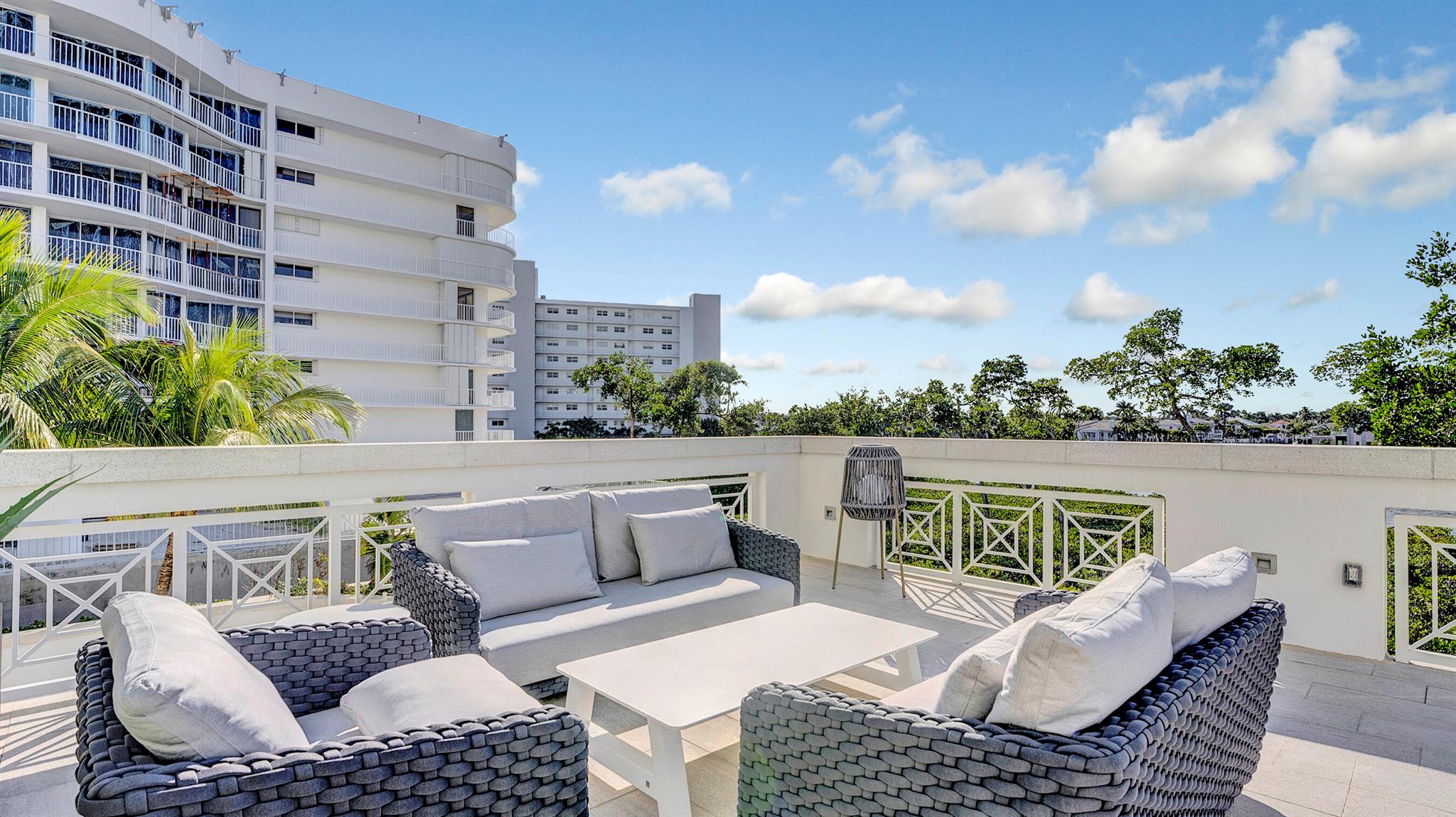 3200 S Ocean Boulevard 501