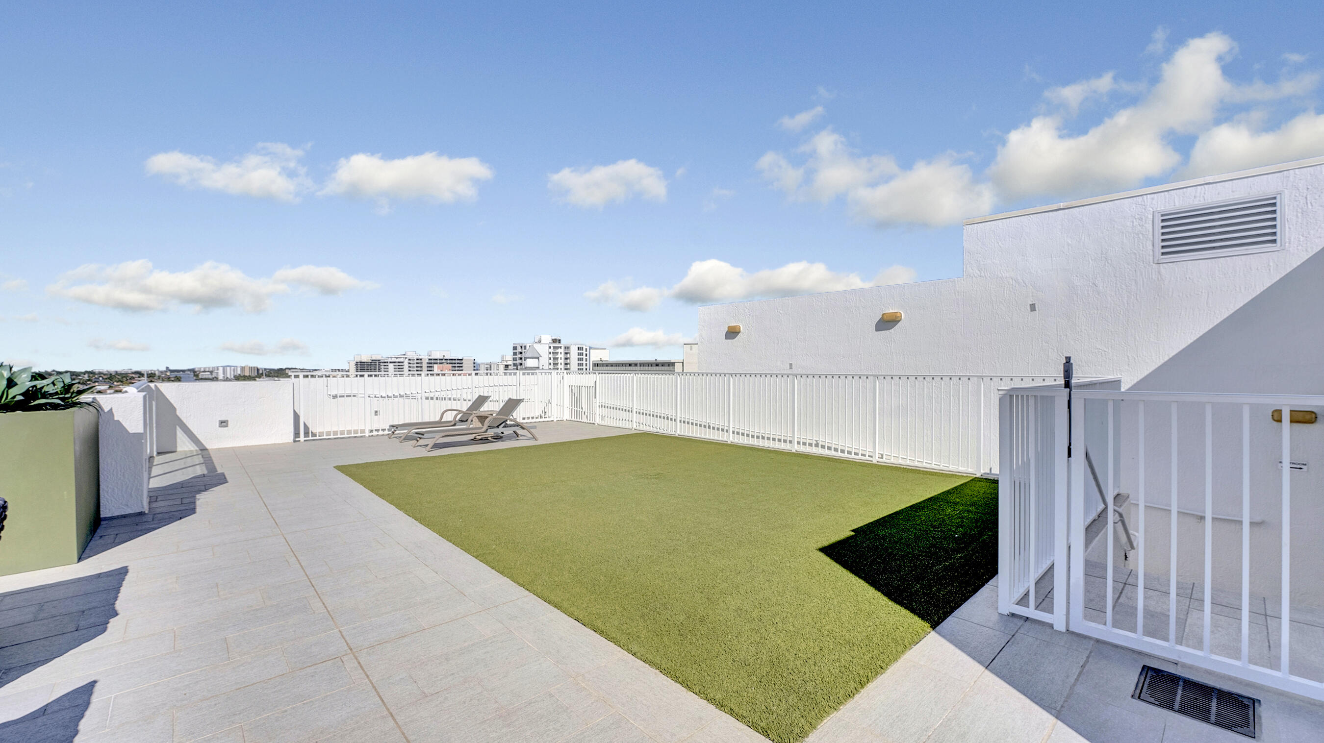 3200 S Ocean Boulevard 501