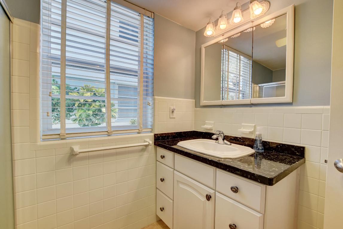 320 S Ocean Boulevard L-B, Delray Beach Unit: L-B