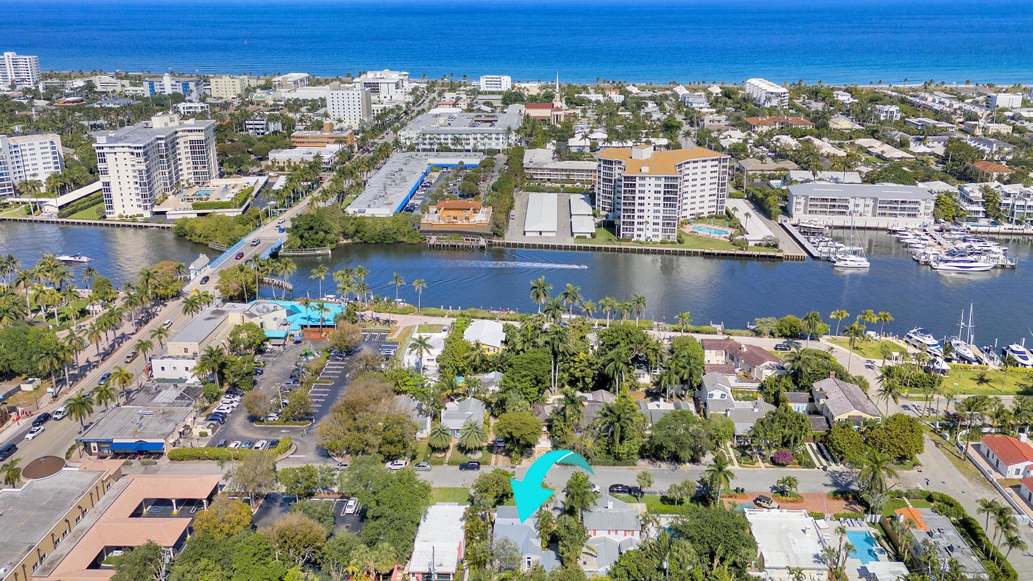 42 Palm Square