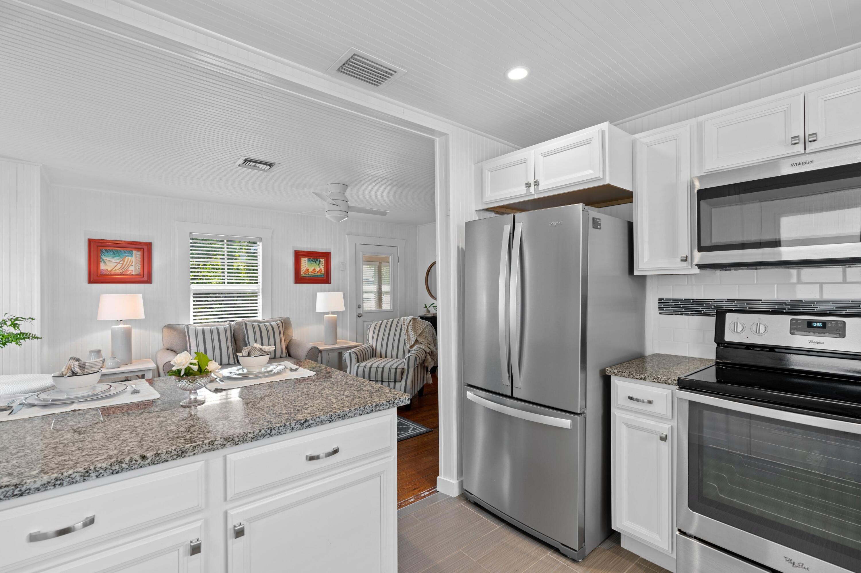122 SE 7th Avenue