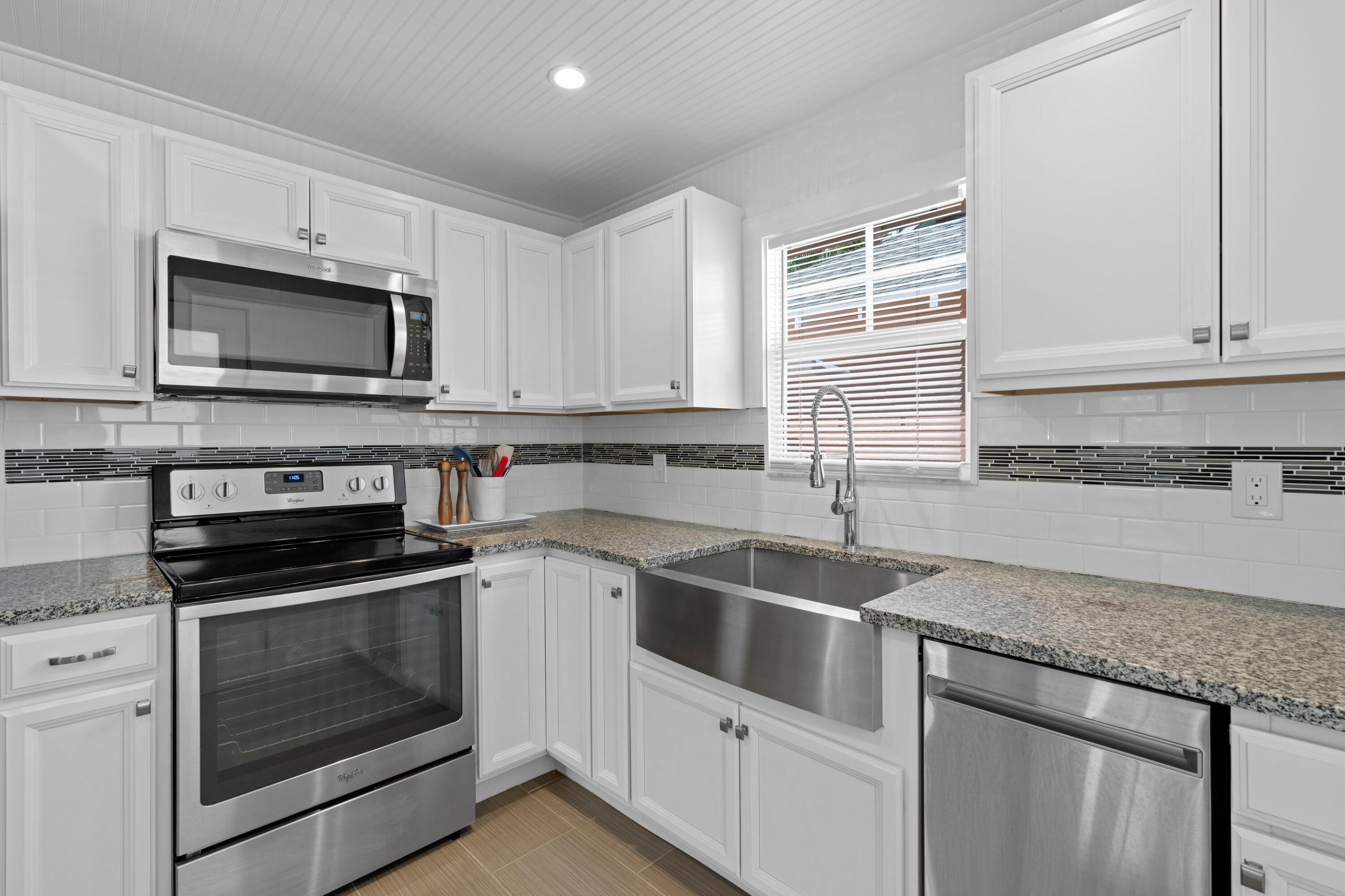 122 SE 7th Avenue