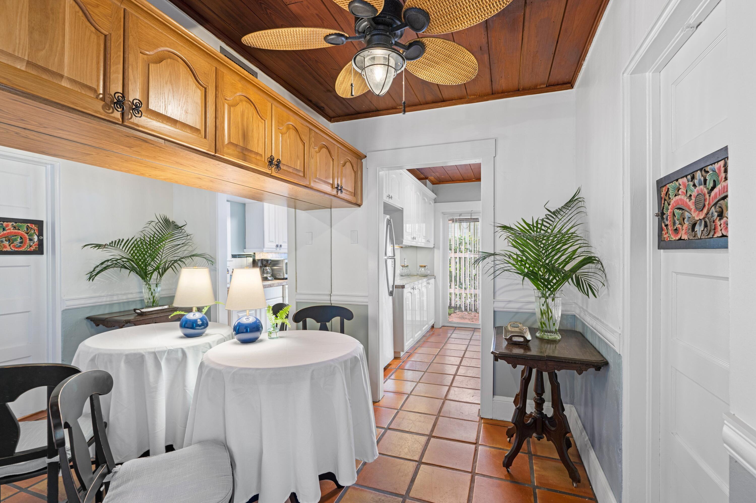 102 SE 7th Avenue Villa 3