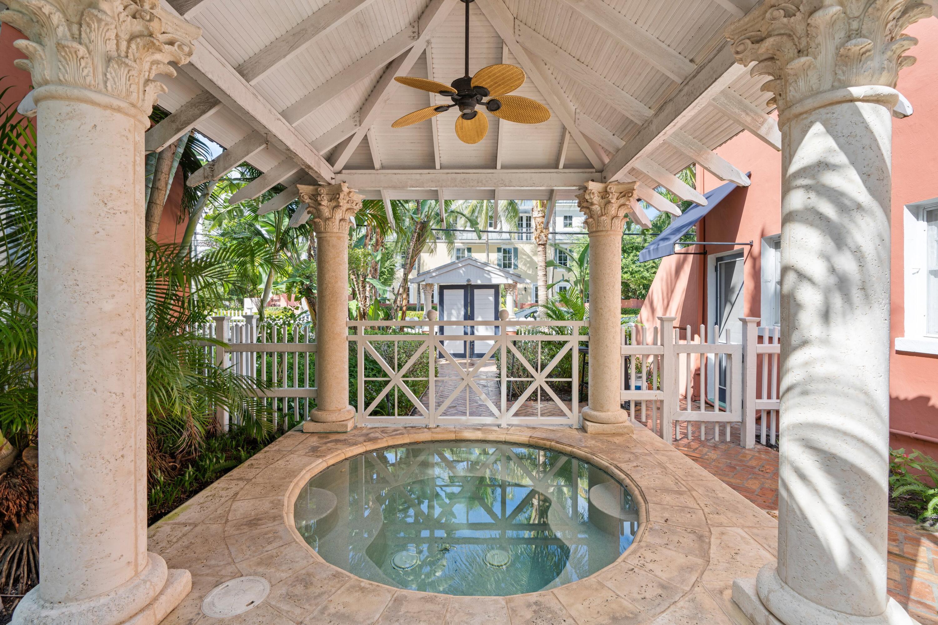 102 SE 7th Avenue Villa 3