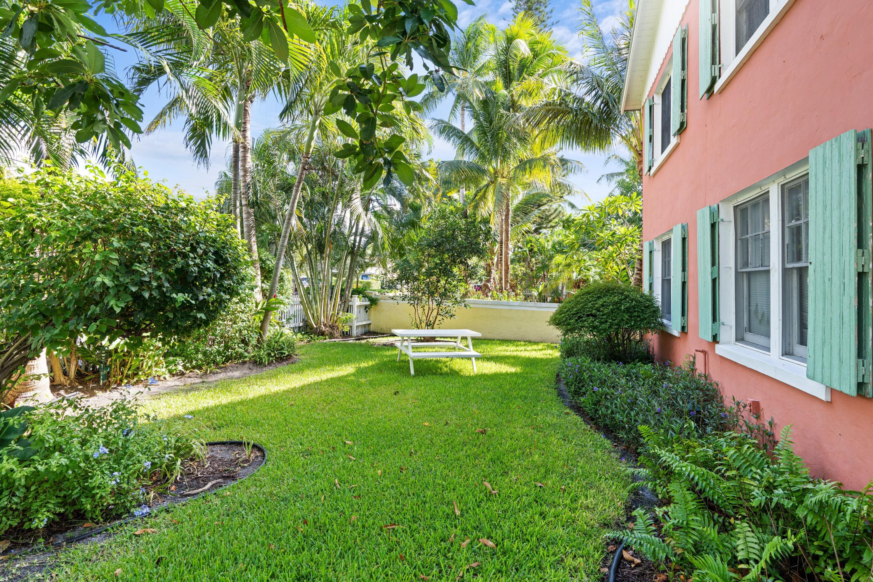 102 SE 7th Avenue Villa 3