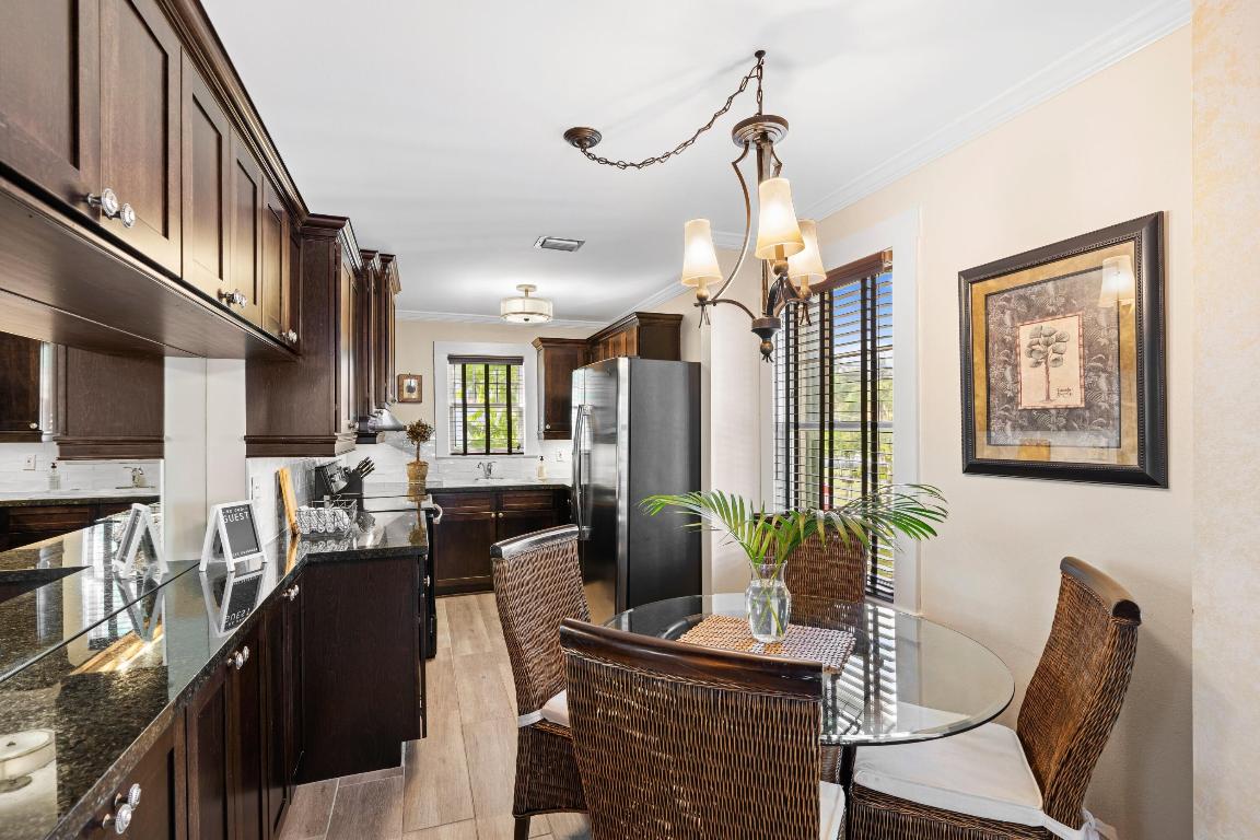 102 SE 7th Avenue Villa 4