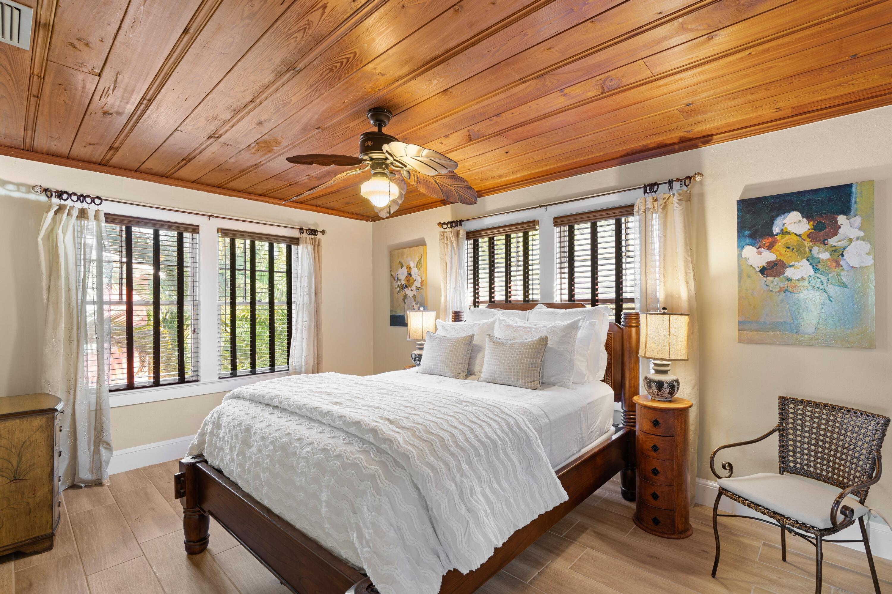 102 SE 7th Avenue Villa 4