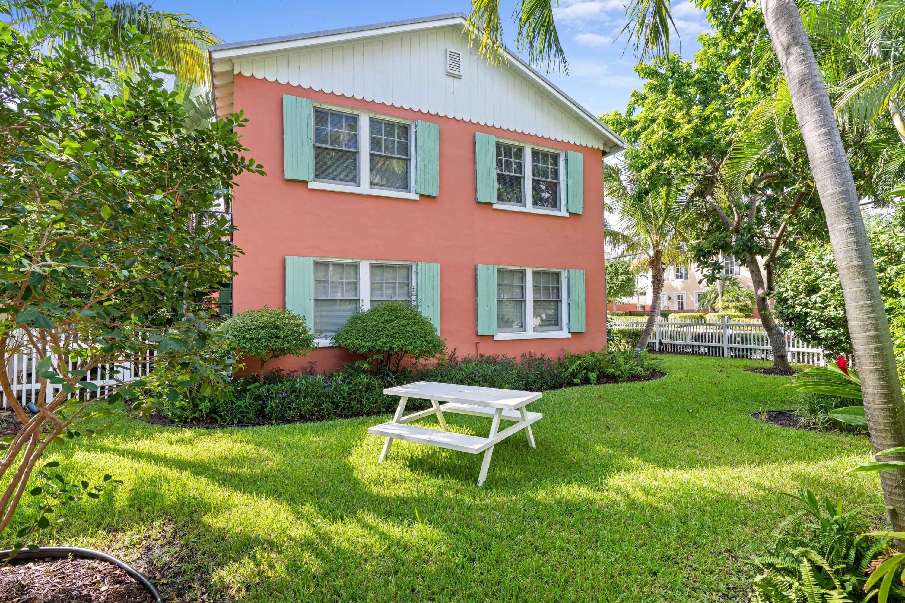 102 SE 7th Avenue Villa 1