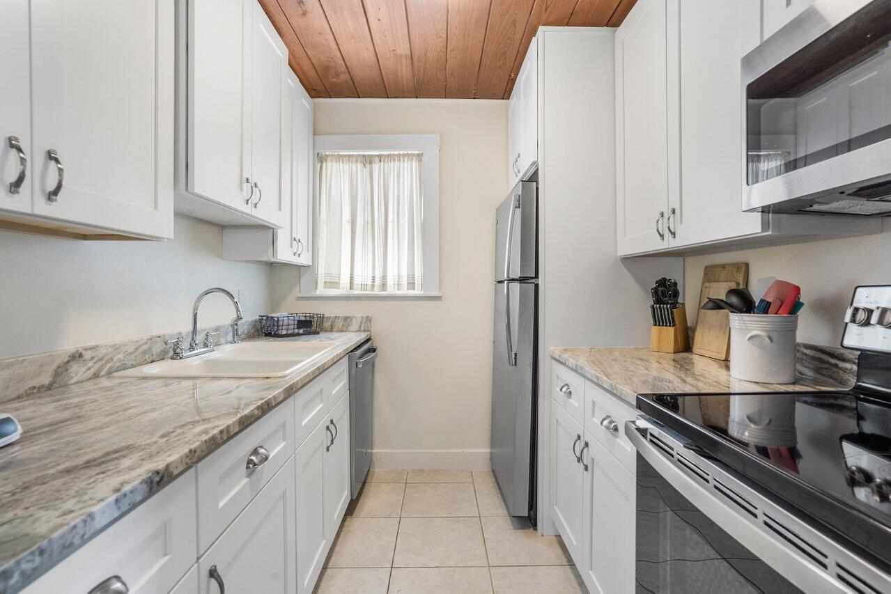 102 SE 7th Avenue Villa 1