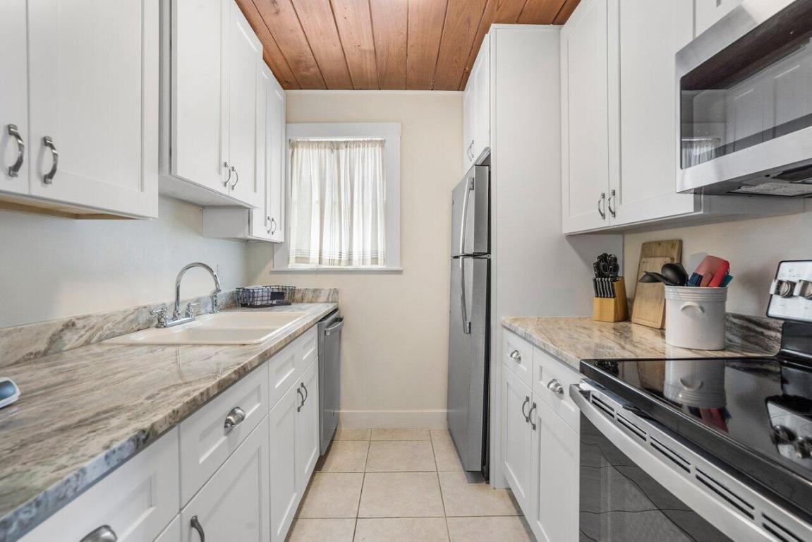 102 SE 7th Avenue Villa 1