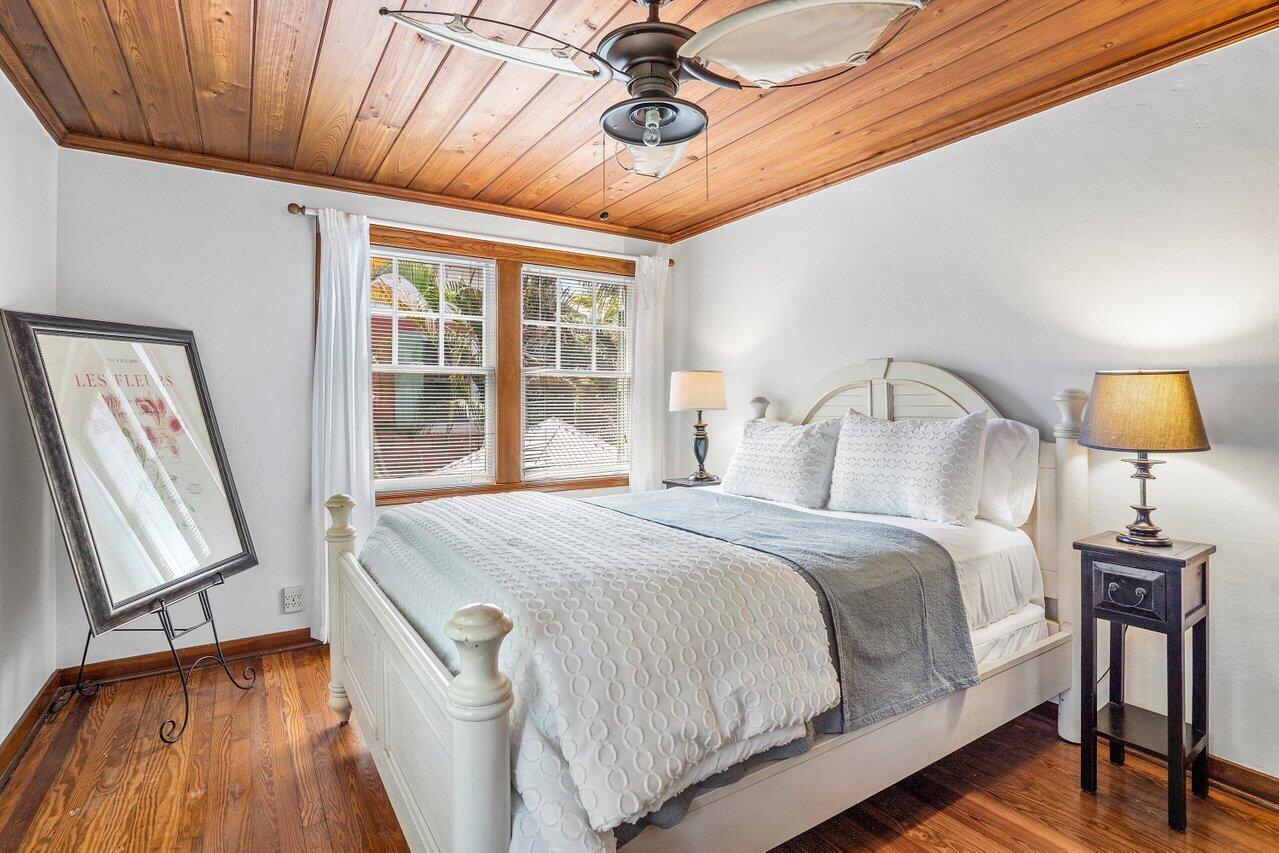 102 SE 7th Avenue Villa 2