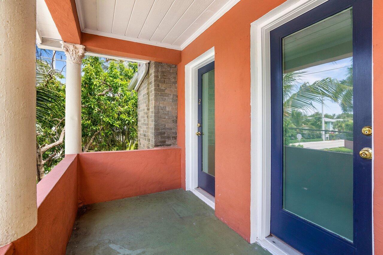 102 SE 7th Avenue Villa 2