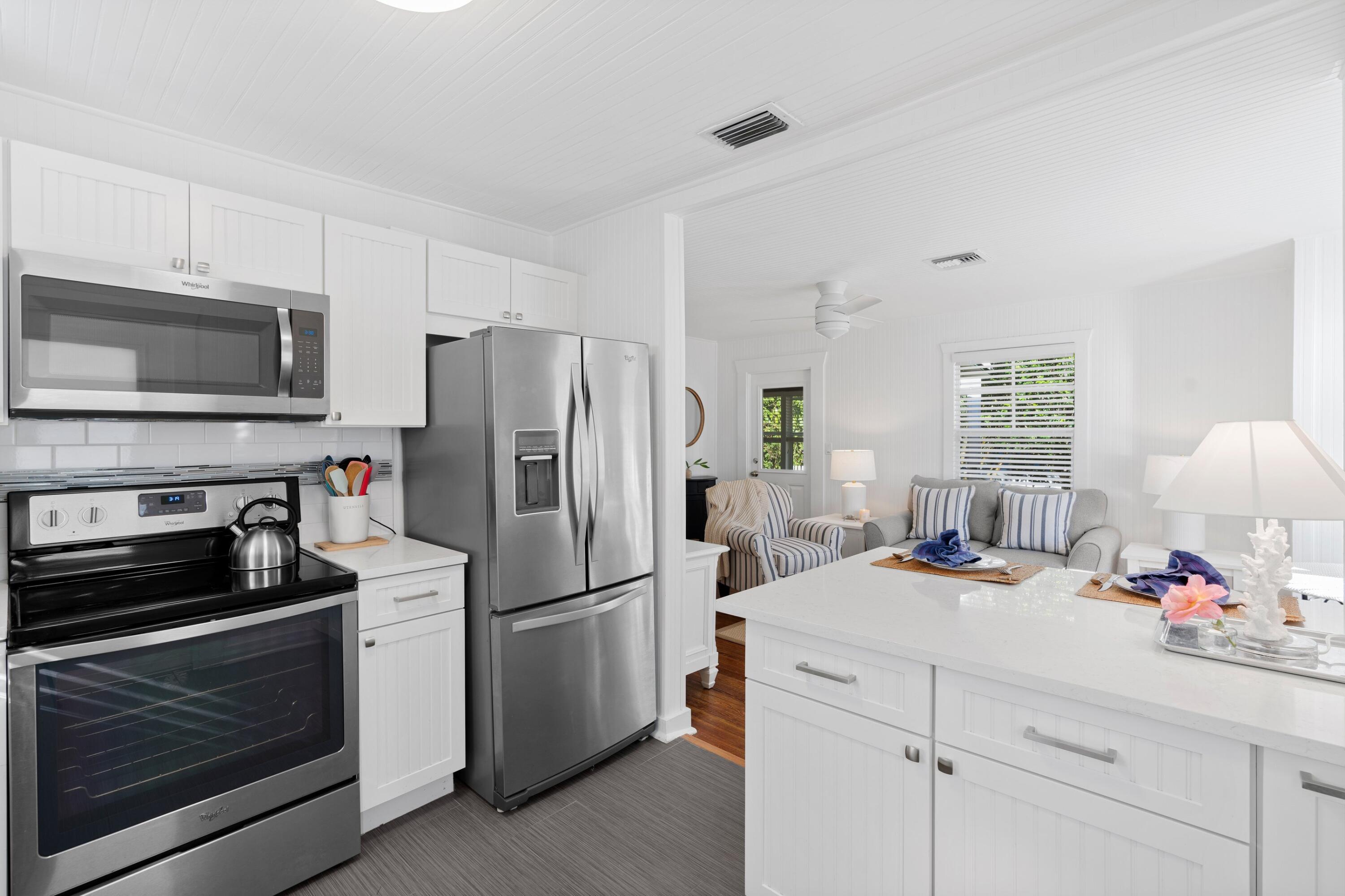 118 SE 7th Avenue