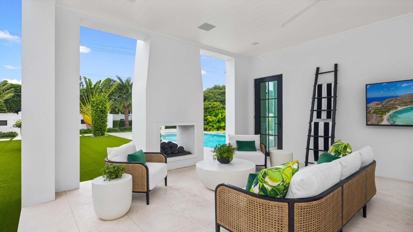 734 S Ocean Boulevard