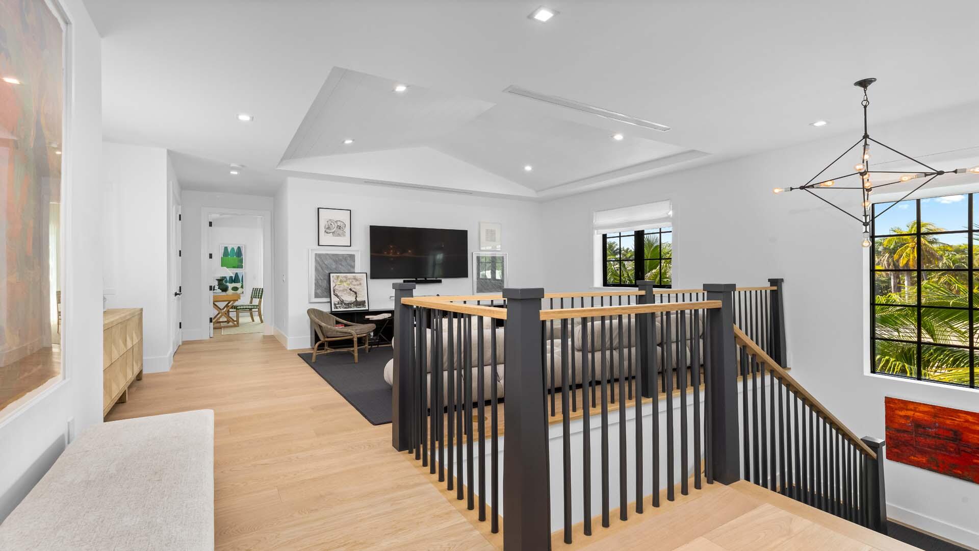 734 S Ocean Boulevard