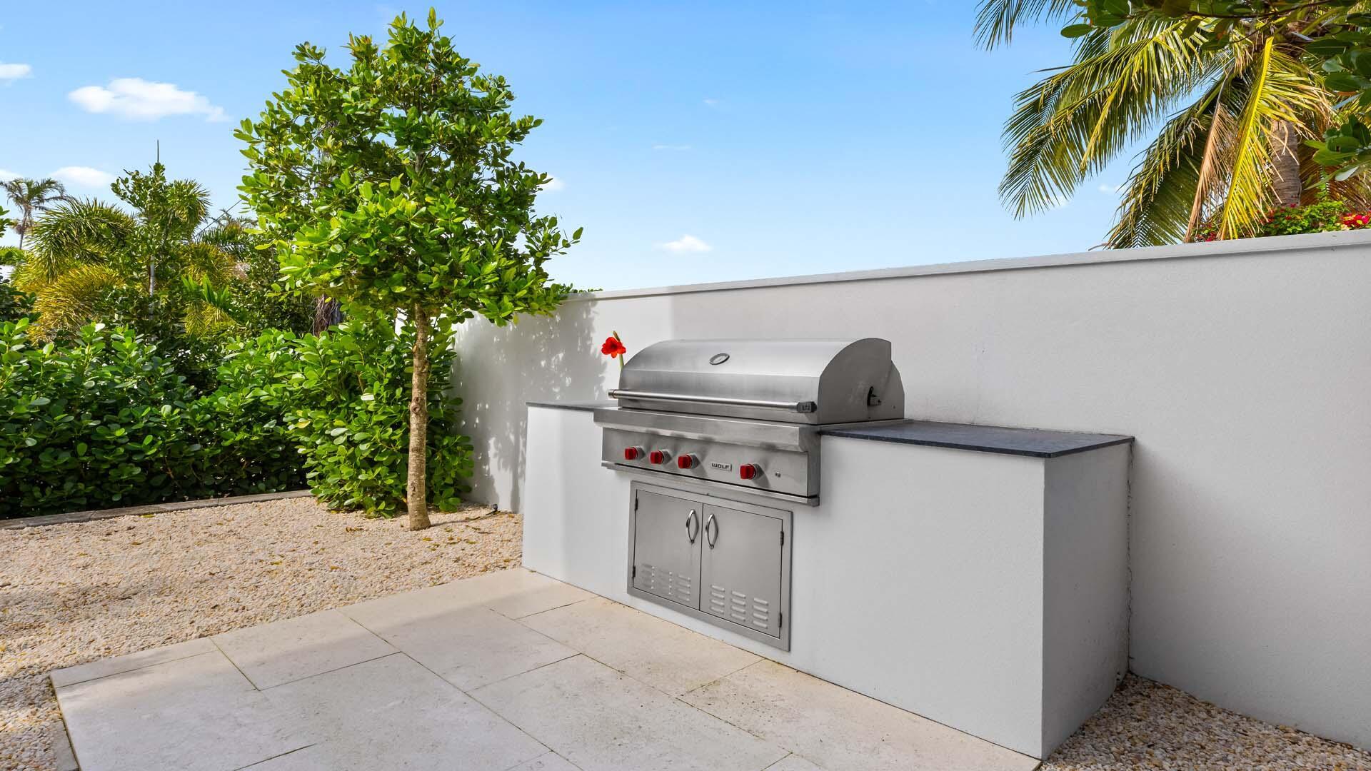 734 S Ocean Boulevard