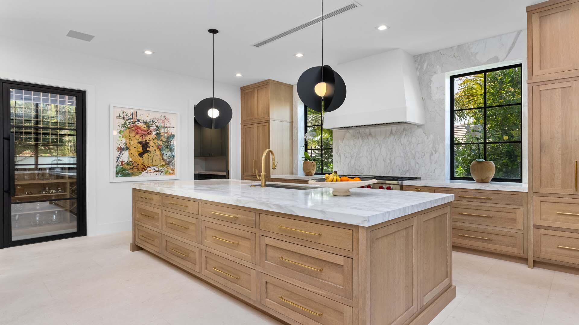 734 S Ocean Boulevard