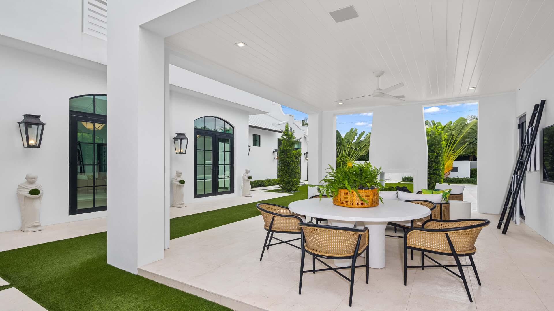 734 S Ocean Boulevard