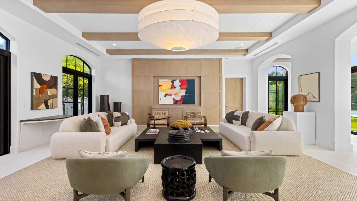 734 S Ocean Boulevard