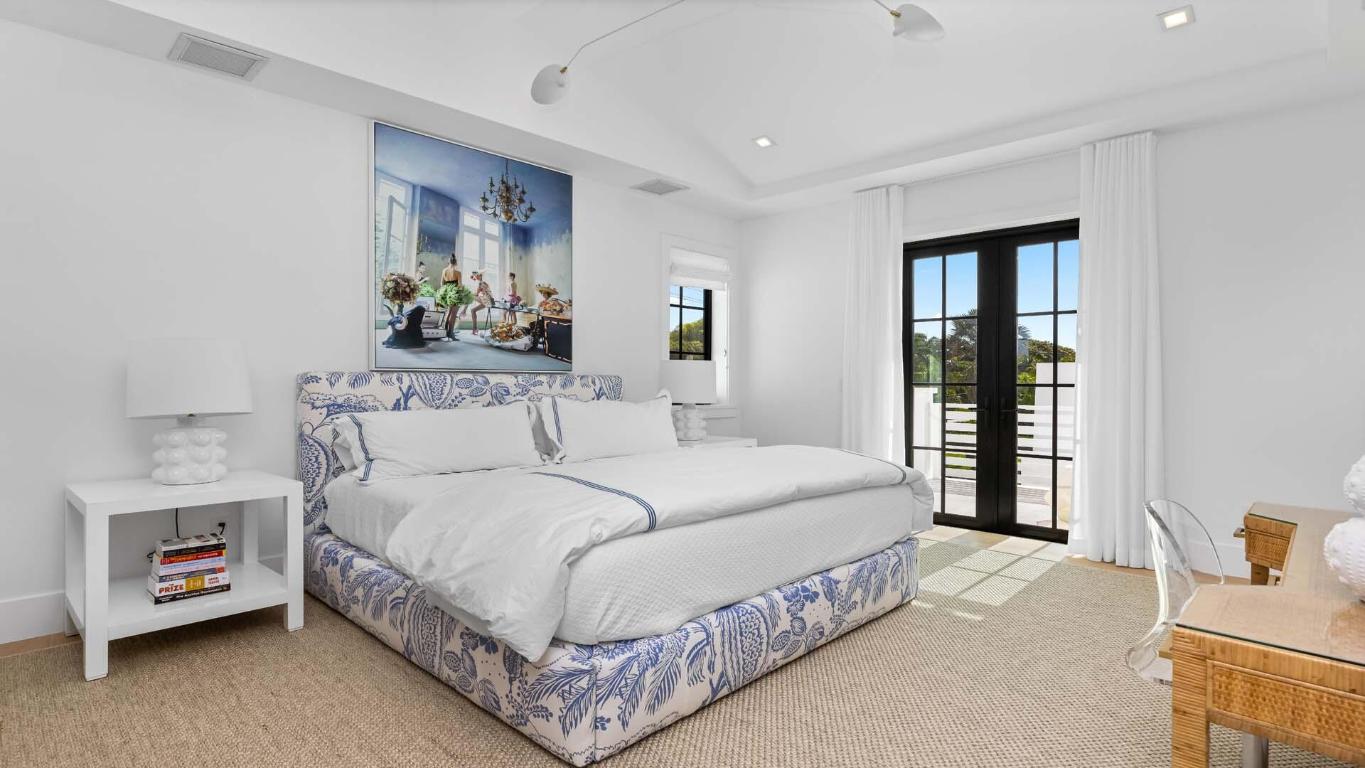 734 S Ocean Boulevard