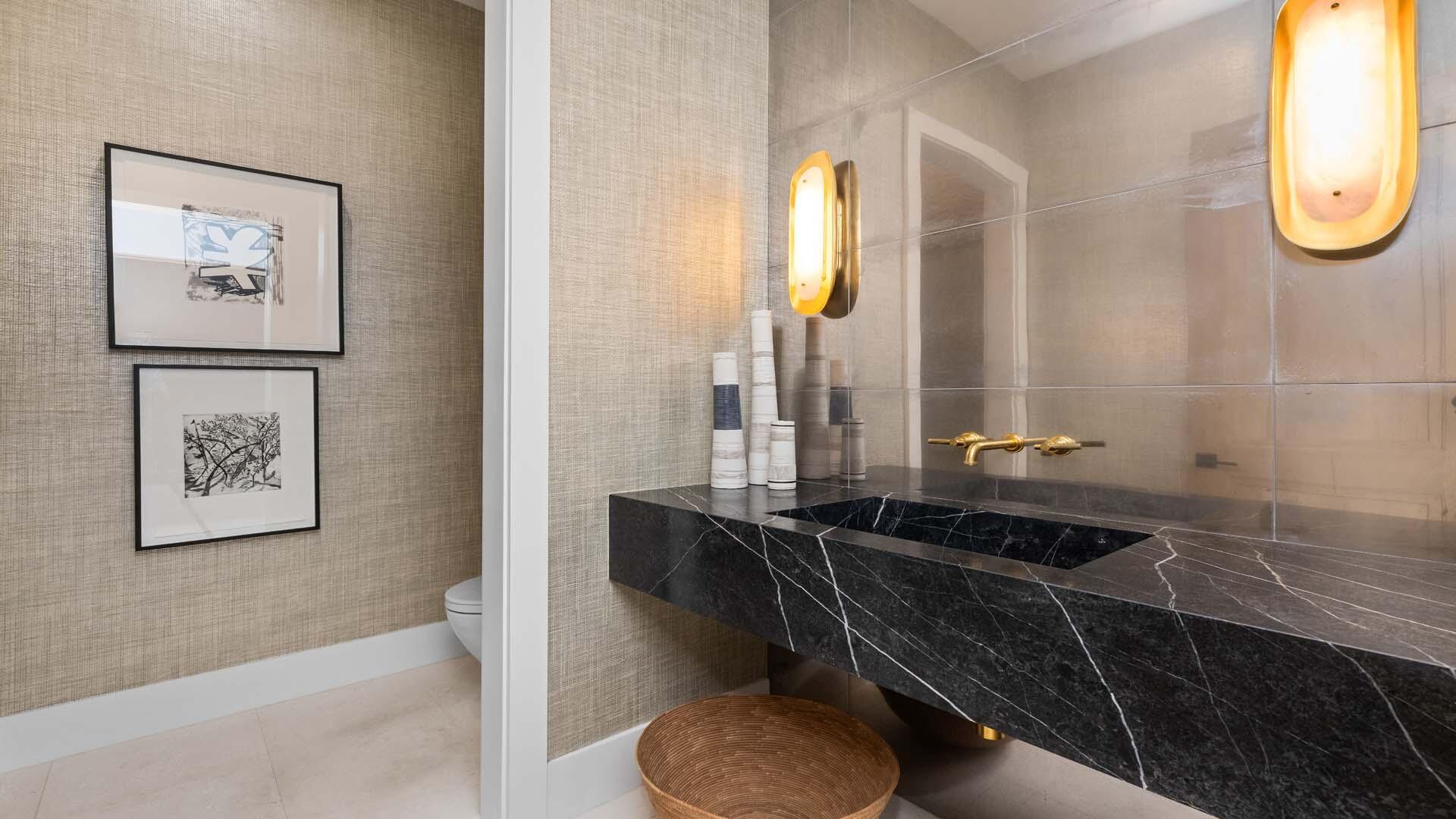 734 S Ocean Boulevard