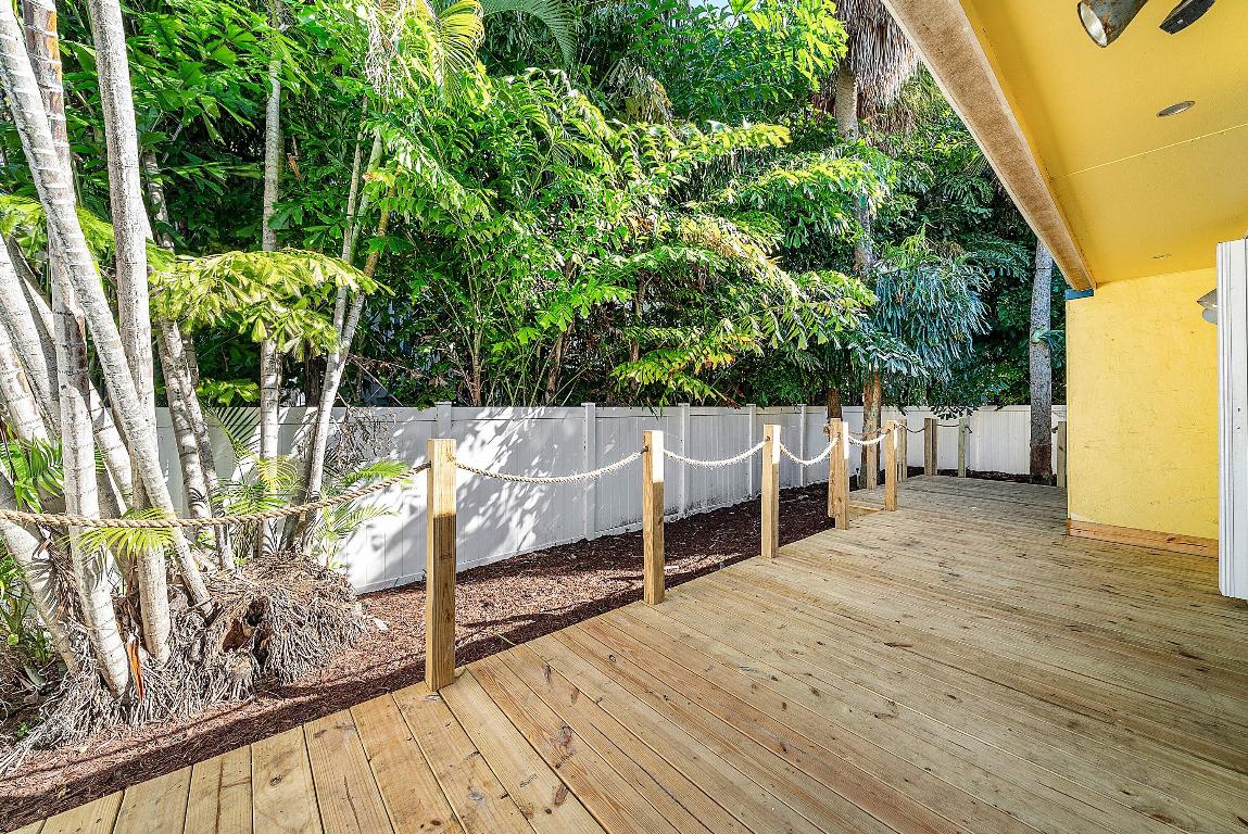 111 SE 7th Avenue A,B,C,D