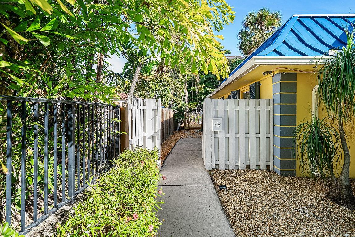 111 SE 7th Avenue A,B,C,D