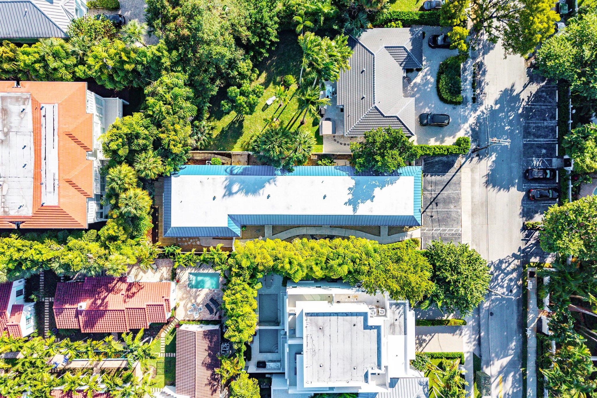 111 SE 7th Avenue A,B,C,D