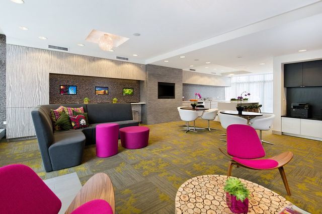 533 W Barry Avenue Unit: 14K