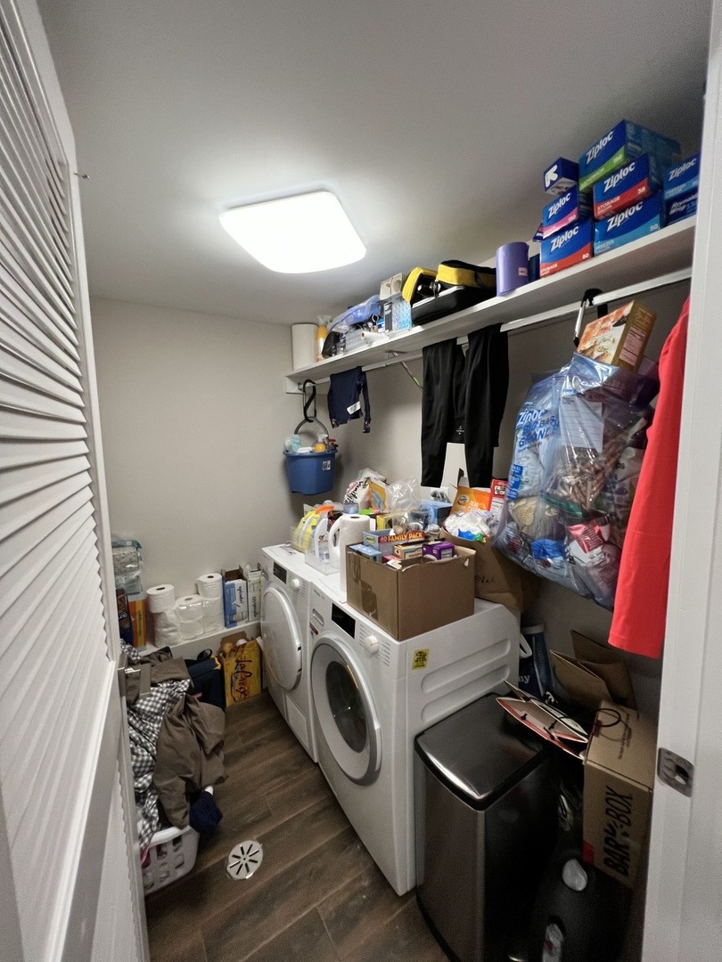 3616 N Bosworth Avenue Unit: 1