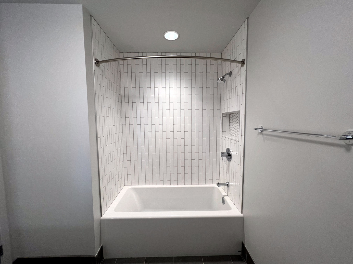 1210 N State Parkway Unit: 807