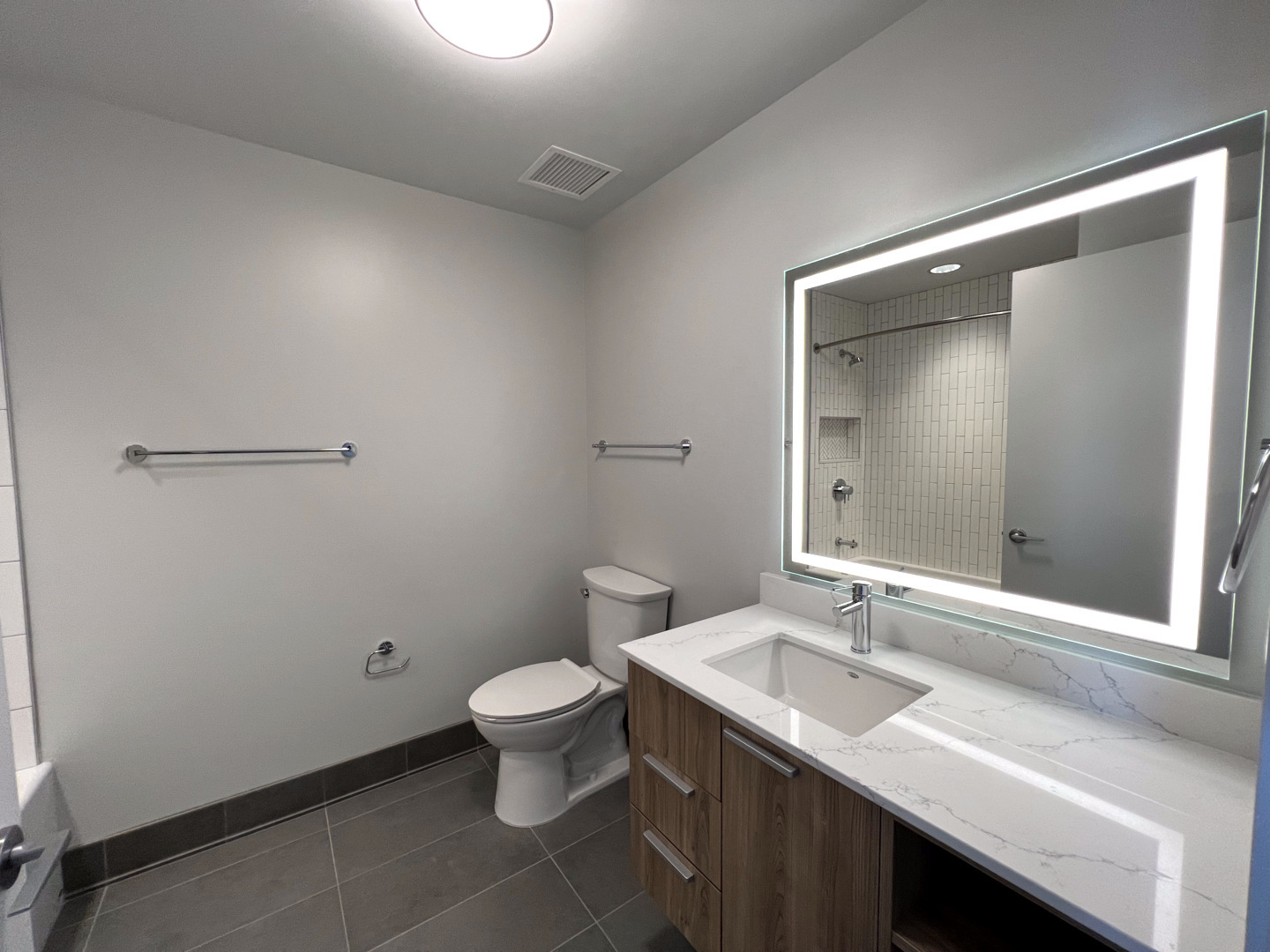 1210 N State Parkway Unit: 407